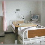 【義姉妹間の問題】結婚しても実家に入り浸るコトメを甘やかしすぎだと夫が責めても「コトメちゃんは家の事を色々とやってくれるから、私も助かってるの！」 と、嘘の良い訳をするトメが入院した。トメ「私さん、ウトの世話頼むわね」私「え？コトメさんは？」