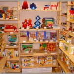 【イラッとする話】子どもの誕生におもちゃを買おうと有名店に行ったら、全部で8万もの商品を売りつけられた