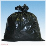 【復讐】パラヒキニートな兄が私の私物を勝手に全部捨てやがった。思い出の品も全部無くなってしまった。親に抗議しても兄の味方で…