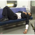 【勘違い】会社の忘年会でへべれけになって帰宅。妻に何か叫びながら何か投げ付け、妻が顔を覆いながら逃げて行った記憶がある。朝、妻の姿は無く恐怖……