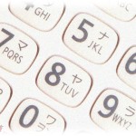 【修羅場】付き合っていた彼氏の家にお泊りした次の日、彼氏の家に携帯を忘れてしまった。慌てて引き返すと家の中で電話をしている彼の声が。「今仕事終わった。迎えに行くよ。」とのことなので私も隠れて駅に向かおうと思う。