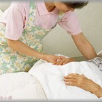 【恋が冷めた瞬間】求人案内を見てたら彼が言った。「介護とか、いいんじゃない？うちの妹も診れるしさ！!」