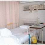 【兄弟嫁】弟が倒れたと聞いて病院に駆けつけたら完全にやつれきっている顔をしてびっくりした。医者に聞くとひどい栄養失調だそう。弟のマンションから歩いてすぐの病院なのに弟嫁はまだ来ていない。しばらくして弟嫁が来たと思ったら開口一番…