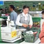 【泥ママ】バイト先のスーパーで買い物カゴ満杯の清算にもかかわらずレジに表示された金額は300円程度という客がいた。それは特定の客とバイトの組み合わせでのみ起きていた。他のバイトと協力してその客とバイトを同時確保したら…