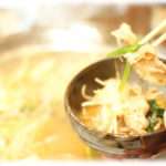 【愚痴】旦那と食事するのが本当に嫌だ。勝手に一人で食べ始めるわ、TV釘付けで番組も録画したものの中から長時間かけて厳選してみる。普段はなんとか一緒に食べないようにしてるけど、鍋のときは逃げられないし、さらに面倒くさくってもう･･･。