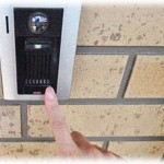 【イラッとする話】昼間家に来た見知らぬ女性3人組。いつもはインターホンガチャ切りするんだけど、この女の一人の言葉にイラッときたので…。