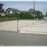 【復讐】祖父が田舎で月極駐車場をやってた。田舎ならではの格安価格だったから人気があり、契約でいつも埋まっている状態だったが、祭りやお盆などの行事がある際に関係ない車が何台かいたりした。しかし常習的に車を停める糞ベンツが現れ……