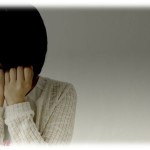 【泣ける話】疎遠になっていた幼馴染と偶然出会った。聞けば、旦那が浮気して堂々と家に女を連れ込んでいて、家出をしたのはいいものの、外聞が悪いと実家も追い出されたらしい。とりあえず俺の家に連れ帰って翌日病院に連れて行ったんだけど･･･。  嫁と俺とは幼馴染だったんだが、