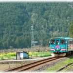 【ずうずうしい話】田舎の鉄道沿いの我が家の庭にいきなりどかどかと6～10人ぐらいの男たちが侵入してきてBBQのセットやテントとか張り出したりカメラセットしたりしてきた。門の鍵が壊されていたので警察を呼んだら…