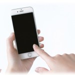 【復讐】真面目に勤務しているけどちょっとしたミスをやらかす派遣さんが、社員に目を付けられて責められてた。抑えきれなくなったのか社員の一人が派遣さんに辞めるように説得するとあっさり了承した。そして勤務最終日、嫌味を言いにきた社員に向かって派遣さんが社員に見せたのは…モバイルバンキング？？？