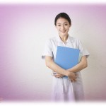 【男のロマン】骨折で入院してた時、触っても怒らない看護婦さんがいて、毎度おかずにさせてもらってた。そんな看護婦さんがおれが一人でいたしてる時に部屋に入ってきてしまったので…。