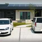 【非常識】実家駐車場に見知らぬ車が停まってたんだけど、ご近所さんか友だちに貸してるんだろうと誰一人気にしてなかった。3日後、家族の誰もその車を知らない事が判明し、慌てて警察に届けると・・・！