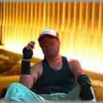 【DQN】クラブで酒を飲んでたら、店長が来て震える声で「あちらのお客様が怒ってます。一緒に来てください」と言うのでついていったら・・・