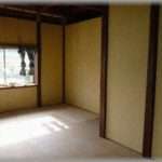 【キチ怖】ある日隣の住人が壁を叩いてきた、あまりにうるさいので文句を言いに行くと住人が逆ギレして…