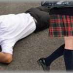 【黒い過去】大学受験を控えた寒い日の学校帰り、ひき逃げされた人を見つけたんだけど、早く帰りたかったので見て見ぬふりして帰った。実は、その倒れてた人は・・・