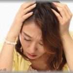 【糞ガキ】頭痛がひどくて病院の椅子でぐったりしてたら、隣に座った幼稚園児が私の方を見て「ママが座るからそこどいてください！」とほざいた