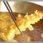 【ずうずうしい話】揚げ物をしてたら近所のオッサンが勝手に入ってきて「どれ味見・・・美味しい！うちの子に持って帰っていいですか？」旦那と二人分しかないと断ると「いやいや、二人分にしては多いでしょ」