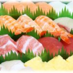 【DQN返し】旦那が〆ても収まらない嫁いびり義両親。ある日義実家に呼ばれ夕飯に寿司を出されたのだが、みんな特上寿司なのに私だけ巻き寿司ｗｗｗｗなので旦那と一緒に言ってみたｗｗ