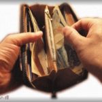 【離婚の危機】100万の借金を隠してたり、仕事道具を買うと言って嫁のカードでブランド品を買ったり・・・そんな小さな嘘を重ねてたら、とうとう嫁に離婚を突き付けられた。もうしないと言ってるのに信じてくれない。助けてくれ！