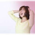 【嫁同士】義兄嫁は姑との同居が1年持たなかったので私たち夫婦が同居して10年たった。そのくらいで勝ったと思うなと義兄嫁に言われたので「別居して後悔してるの？」と聞いてみたら図星だったようで泣き出し、長男がこの家に住むのが当たり前だ！と謎理論を展開してきたが、姑は一言「イヤ」。そもそも私たちが同居になった時のこいつの態度は…。