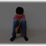 【壮絶】自分には6つ離れた自閉症の兄がいた。小5の時、夜中に兄が部屋にはいってきたので暴れるのか？と思っていたら…