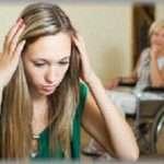 【因果応報】新婚一年にして、舅と旦那の祖母を介護せざるをえない状況になった。 毎日2人介護生活で辛かったが弱音は吐かなかった。そんなある日旦那がパソコンの前で眠っており、画面が目に入った。