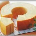 【義兄嫁】出産のお祝いに義妹がバームクーヘンと手形取りキットをくれた。その後に義兄嫁がきてオクルミをくれた。甘いものを食べるんだと聞かれたので私は食べないと言った。甘いものを食べないのにお見舞いに持ってくるなんてと変な勘違いをして義兄嫁はとんでもない行動をした。