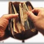 【離婚の危機】100万の借金を隠してたり、仕事道具を買うと言って嫁のカードでブランド品を買ったり・・・そんな小さな嘘を重ねてたら、とうとう嫁に離婚を突き付けられた。もうしないと言ってるのに信じてくれない。助けてくれ！