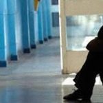 【修羅場】人生初めての彼氏の態度が段々おかしくなってきた。脅しや束縛、暴力で、私は古典的なDV依存になった。高校も中退するはめになり・・・