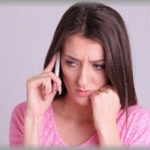 【衝撃】父からの電話「お母さんが自動車事故で危篤だからすぐ帰れ」泣きながら夫と夜の高速を飛ばして帰った。母の意識が戻り、夫と交代で仮眠しようかと言っていたその時、夫の携帯が鳴った。