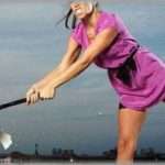 【修羅場】友人と焼肉食べてたら「お宅の車庫に不審者が入ってガンガン音がしてる！」とご近所さんから電話が。急いで家に帰ると、キチ女がハンマー振り回して車や自転車を壊しまくってた！