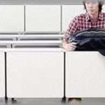 【スカッとする話】大学の講義のたびに、リア充たちが「これ出しといてな」とひとりのぼっちの横に出席カードを置いていくようになった。→　学年末、とんでもない大惨事にｗｗ