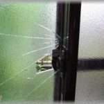 【天罰】趣味でとあるものをコレクションしているのだが、部屋の窓ガラスが割られ泥にそのコレクションをごっそりと持って行かれた。 警察官に話を聞くとプロの仕業と言っていたが・・・