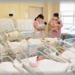 【修羅場】切迫早産のため入院した従姉が無事出産をして４人部屋にいた。その病室には従姉より先に生んだ若い人が隣にいて旦那さんは毎日見舞いに来てはイチャイチャしていてとても仲がいい感じ。退院間際で理由はわからないがその人は個室に移ったらしい。その若い人が病室を移った翌日従姉に信じられないことが起こった。