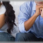 【友やめ】高校生の頃、友人から相談を受けた。お父さんが浮気を繰り返してお母さんがもう離婚したいって言い出したそうな。嫁いびりもこれに加わりお母さんに限界が来たらしいが・・・