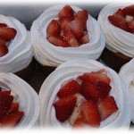 【自業自得】製パン工場で働いてるんだけど、今まではパートさんが貰って帰れた検品不合格品をアウトレットに卸すようになって貰えなくなった。しかし毎年短期でパートにきていたAは、周りの人に何度も注意され、毎日数が足りないことを知った責任者も持って帰らないでとしつこく念を押していたのに持って帰っていた。その結果…。