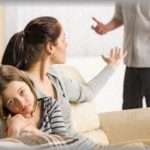 【クソ】長女を産んだはいいけどｸｿ旦那が長女を疎ましく思っているようだった。「私が子供の事で手一杯だからヤキモチ妬いてるのかな？」と旦那をヨシヨシしてあげようとしたら手を振り払われた！殺意がわいて「我が子を愛せないあんたなんかいらない」と離婚寸前になってやっと改心したのかと思ったら…とんでもない理由で長女を嫌っていたことが判明！！