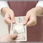 【スカッとする話】最初の結婚で偽両親と独身の偽姉二人と同居し、馬車馬のように働かされる毎日→3年経っても子供一人産めない石女として一方的に離婚された。