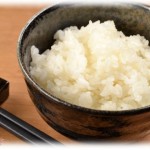 【墓場まで持っていく話】実家で法事があったとき、朝ごはんをよそおうと炊飯器を開けるとそこには…。墓場まで持っていくのはそのあとの行動で…。