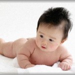 【非母性】私は女だけど色黒、剛毛、つまり男性ホルモン多め。一方弟は男だけど女性ホルモン多そうな感じのタイプ。成人して私も弟も結婚し、お互いに子供も授かった。私の夫が色白でムダ毛が無いタイプの体質だったので私の娘は夫ににて色白で毛も少なめに生まれてきた。そして、弟のところに生まれた女の子が剛毛・色黒という私そっくりな感じに誕生…！これに弟嫁が発狂した…！！