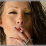 【相談】離婚が成立しそう。夫は手取り70万前後で私は気晴らしにパート。 子供2人の食事や身の回りの世話は親友がやってるけど月に5万しかもらってないから経済的ＤＶを受けた事になるよね？