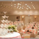 【姑根性】以前出た結婚式にて、元々結婚に反対していた姑が新婦の悪口をブツブツ言っていて新郎に〆られていた。姑は目を真っ赤にして大人しくなっていたので新世紀一同ホッとしていたようだが、最後の新郎父挨拶の時に再び姑がやらかした