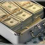 【強烈な馬鹿ママ】子供の同級生母の中に成金グループがいた。送迎の時にディオールとかシャネルとかをロゴを見せびらかすよう着たり他のママさんたちの服を見て笑っていたのだが・・・