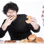 【冷めた話】大学生の時に付き合ってた彼とは量が多いのがウリの店で食事をしていたんだけど、その店に行くと私は食べきれないから、彼に食べきれない分を食べてもらってた。彼も食べられる人だったので喜んでいた。ある日別の店で食事を取ることになったんだけど、半分くらい食べたところで顔を上げると…。