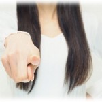 【報告者が…】最近まともに飯食ってなかったら、彼女がご飯作ってくれるようになったんだけど、いきなり昨日宗教じみた説教された。なんの宗教家分かる人いる？怖いんだけど…。