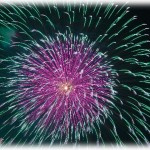 【縁切り】デブスで人の悪口言いまくりの自己中の友達。花火大会の日、その友達がうちに来たいと言ったので招待した。彼女の家からも花火は見えるが、うちは高層マンションのほぼ最上階なので見え方が違う。彼女はテンション高く写真を撮りまくってた。そして翌朝のフェイスブックには…