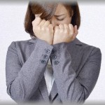 【DQN新人】縁故採用されてきたＡさんは、何を説明しても首を傾げるばかりでとにかく覚えが悪い。ある日、Ａさんがいつもより緊張してるのに気づき「どうしたの？言葉にしないと伝わらないよ」Ａさん「・・・」その時、伝説の事件が起きた！