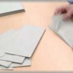 【説教】家で内職をしている私に放置子を押し付ける馬鹿母。家に居る＝暇と勝手に思い込んで３歳児を玄関前に放置。