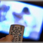 【人生】当時の俺は海外出張当たり前の部署だった。嫁「結婚している意味がないから別れよう」当時の嫁は俺より給料が良く、娘を任せた。しかし数年後、嫁らしき人物がテレビに出ていて・・・