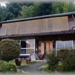 【ショッキングな話】２０年前よく祖父母の家に預けられていた。そこは田舎でトイレが外にあった。近所にはアル中の暴力旦那のいる家がありよく祖父母の家に奥さんと子供が避難してきていた。そんなある日、奥さんの様子がおかしい時があった。